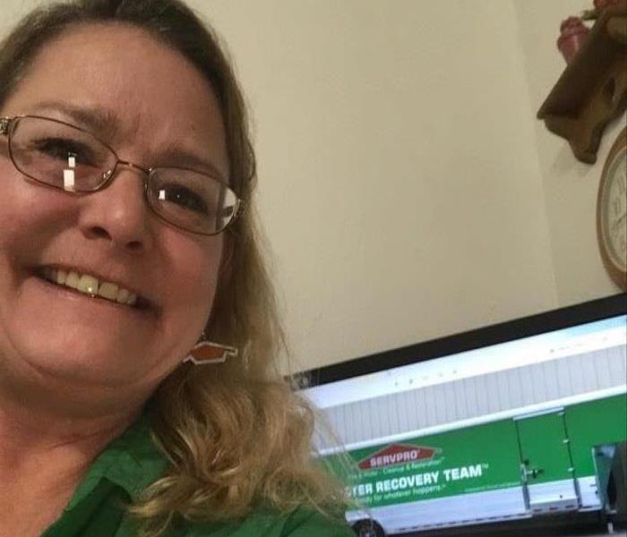 lady in green shirt, computer